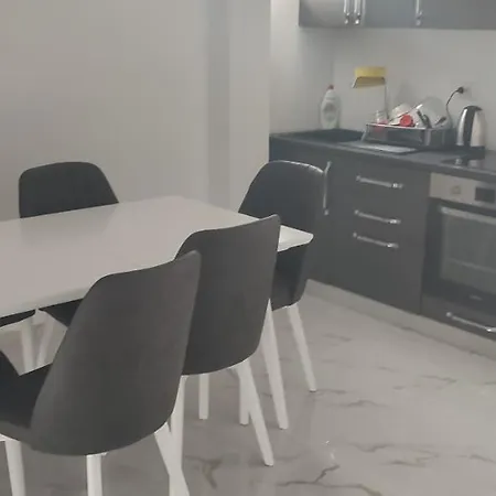 Golem Dhome Plazhi Apartment *