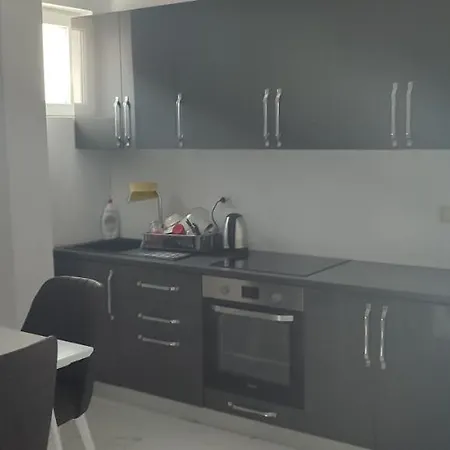 Golem Dhome Plazhi Apartment